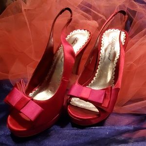Lulu Townsend Red and hot pink satin slingback